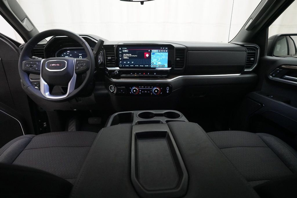 Used 2025 GMC Sierra 1500 Elevation image 5