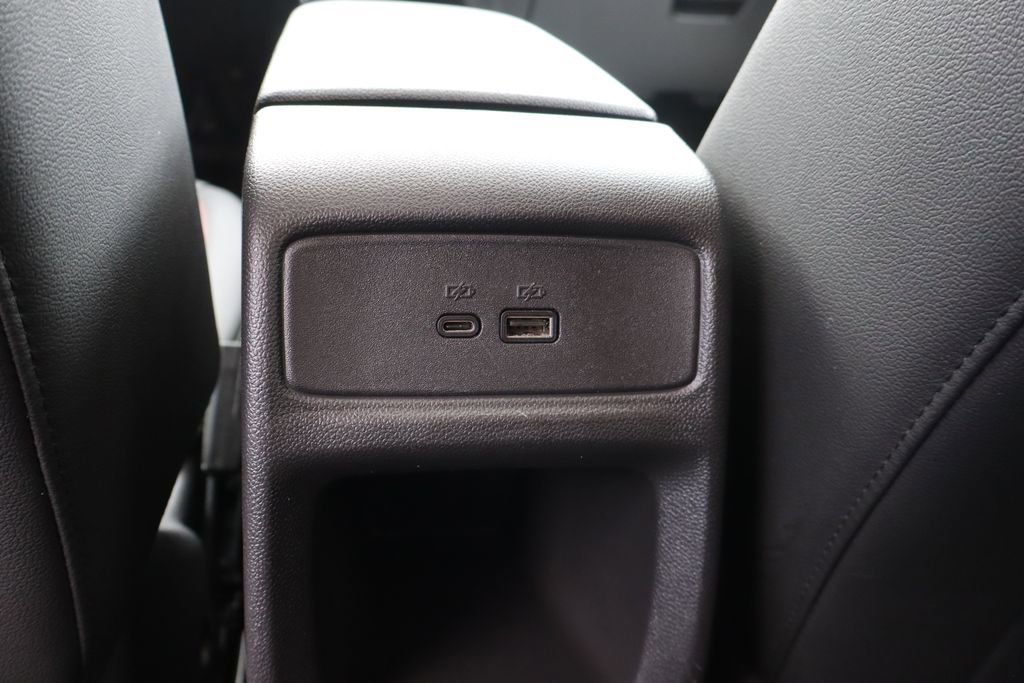 Used 2024 Chevrolet Trax RS w/ Sunroof Package image 21