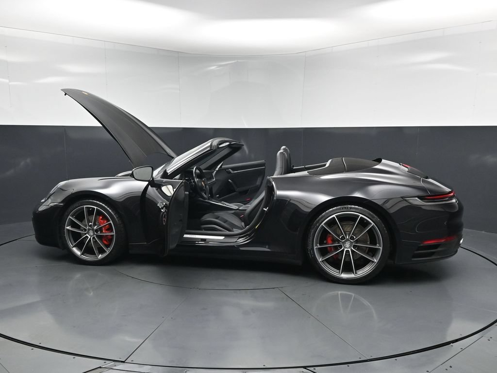Certified 2020 Porsche 911 Carrera RWD image 33