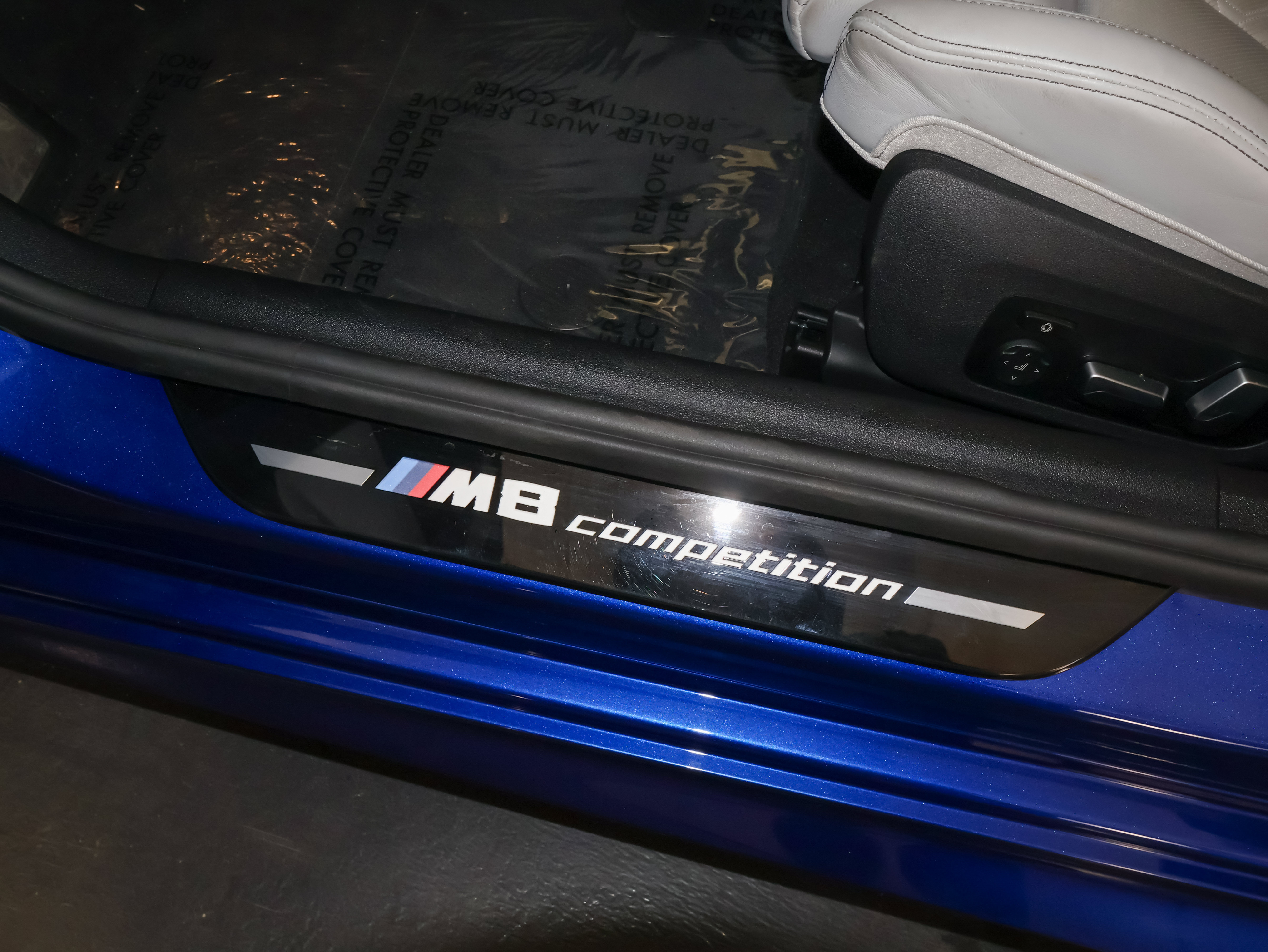 Used 2022 BMW M8 Gran Coupe xDrive Competition AWD/4WD image 15