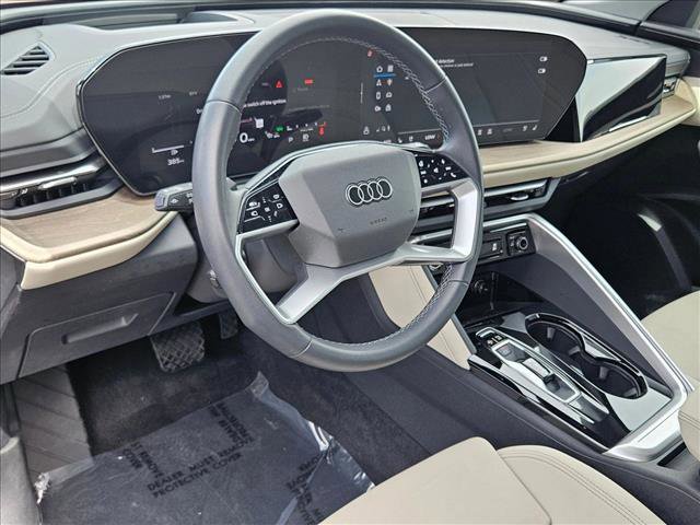Used 2025 Audi Q5 Premium Plus w/ Premium Plus image 10