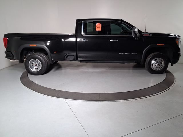 Certified 2023 GMC Sierra 3500 Denali w/ Denali Ultimate Package AWD/4WD image 3