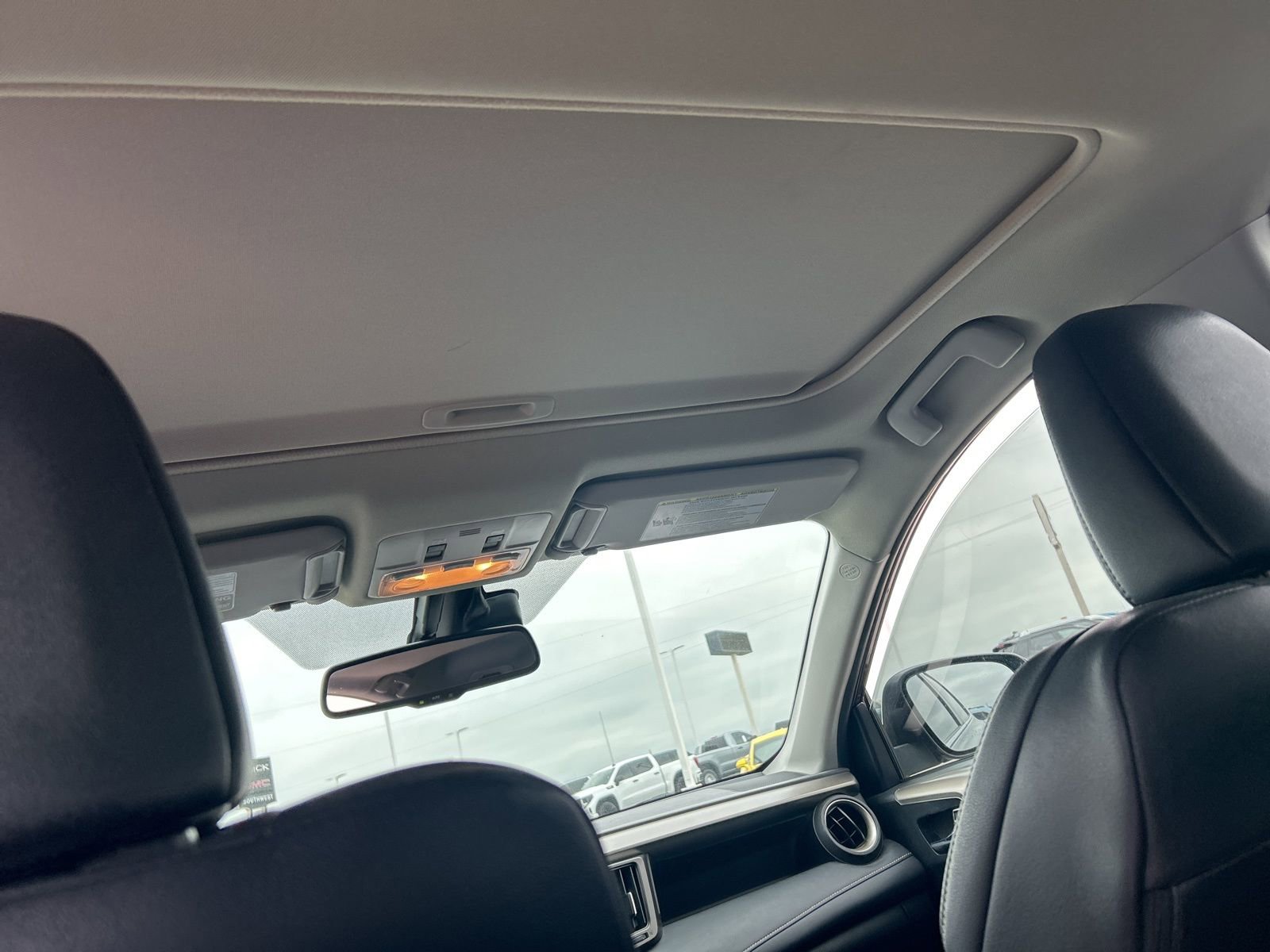 Used 2014 Toyota RAV4 Limited w/ Technology Package FWD image 12