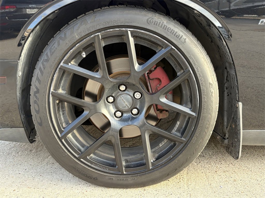 Used 2015 Dodge Challenger R/T Plus image 9
