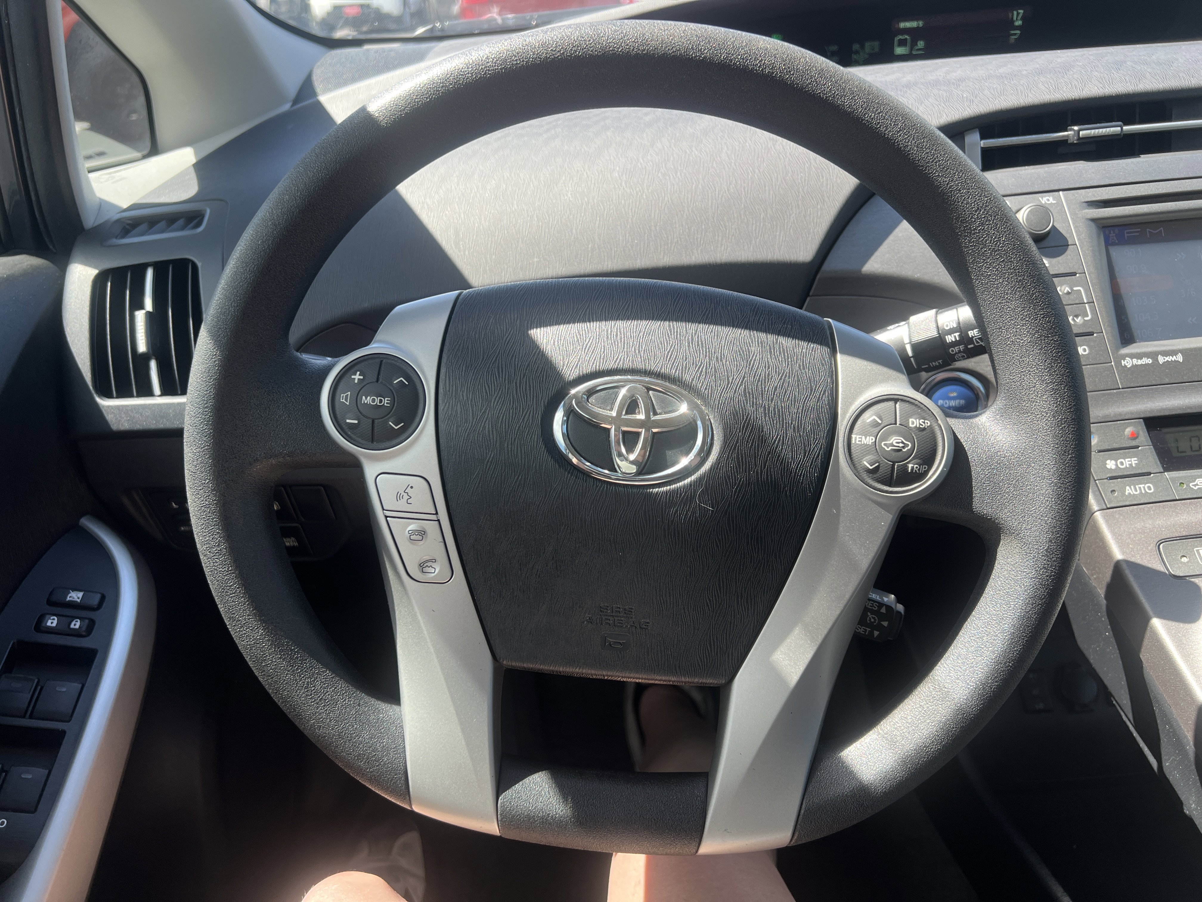 Used 2015 Toyota Prius Prime Plug-In Hybrid FWD image 18