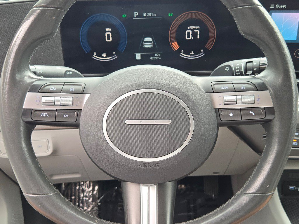 Used 2025 Hyundai Kona SEL AWD/4WD image 34