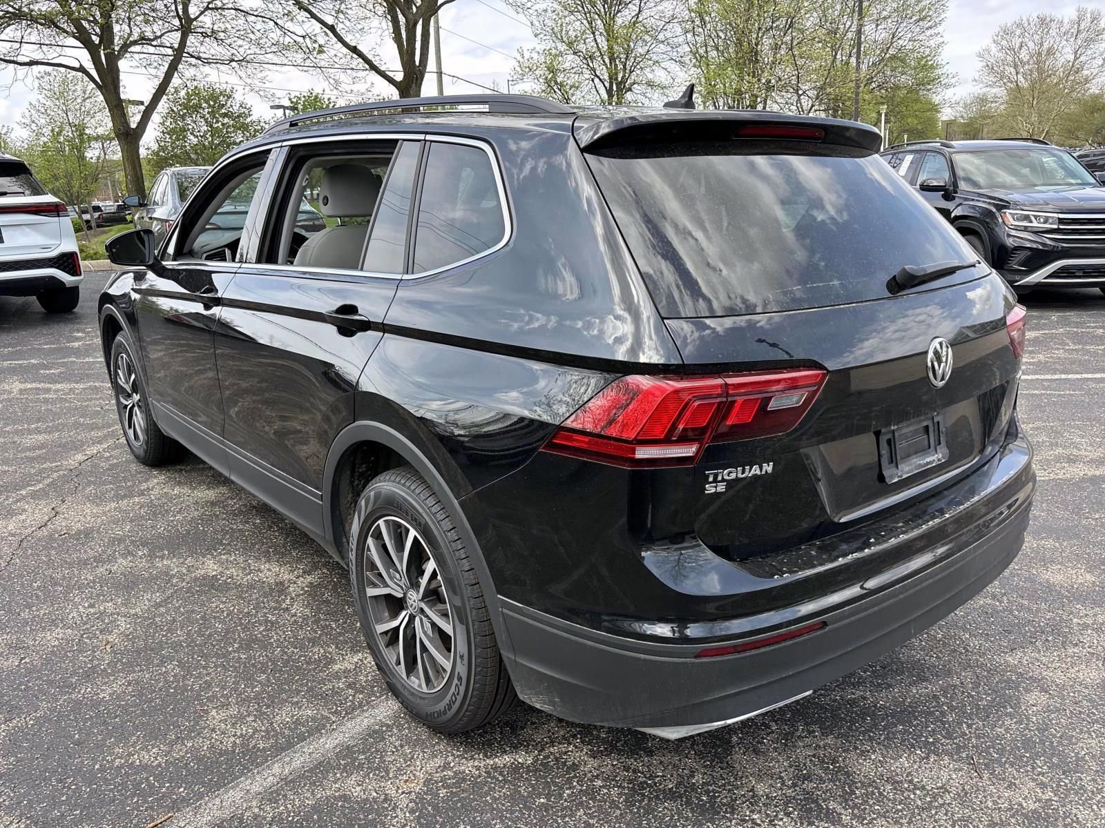 Used 2019 Volkswagen Tiguan SE w/ Panoramic Sunroof Package AWD/4WD image 7