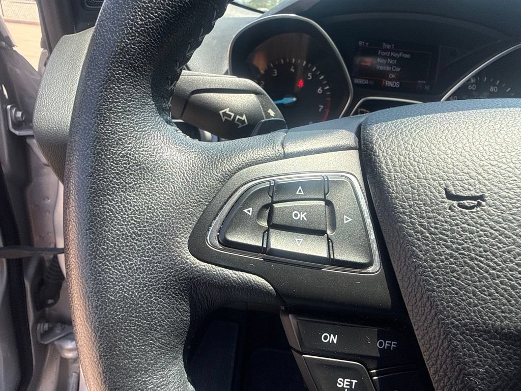 Used 2017 Ford Escape Titanium FWD image 23