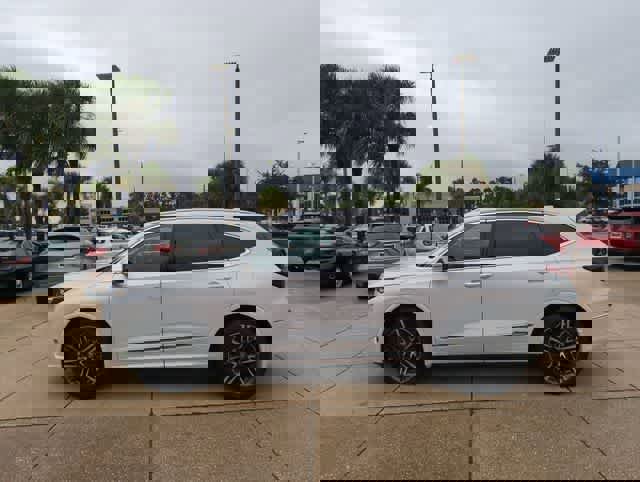 Certified 2026 Acura MDX FWD w/ Technology Package image 5