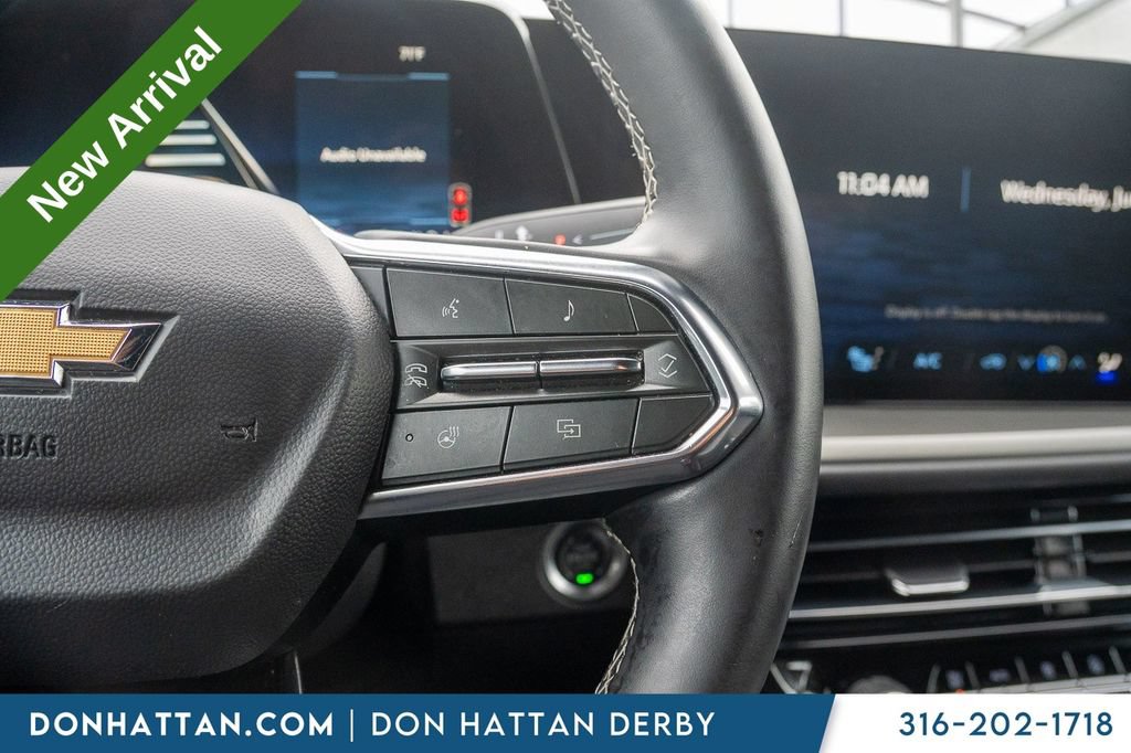 Used 2025 Chevrolet Traverse LT w/ LPO, Floor Liner Package FWD image 10