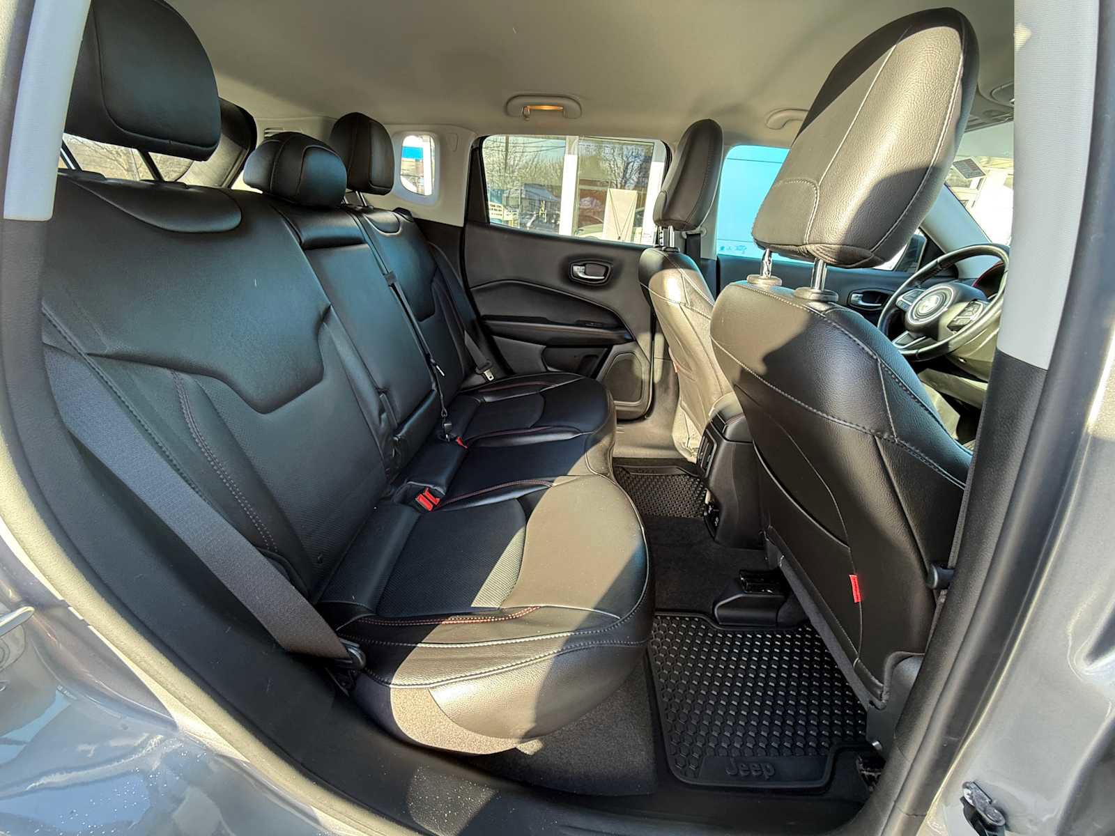 Used 2020 Jeep Compass Trailhawk w/ Leather Interior Group image 33