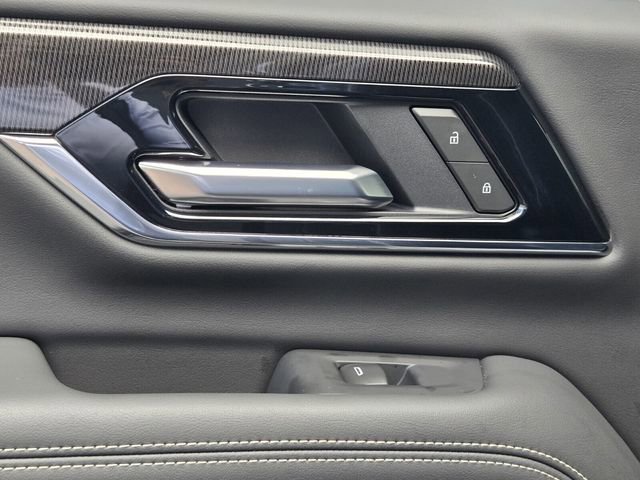 Used 2025 GMC Yukon XL Elevation AWD/4WD image 18