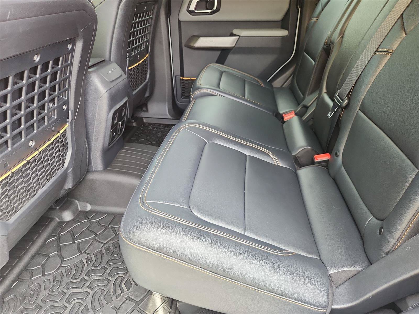 Used 2023 Ford Bronco Badlands AWD/4WD image 23