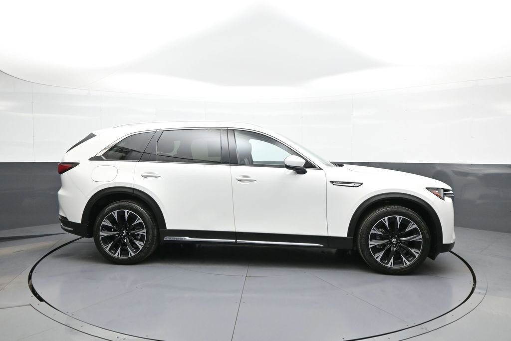Used 2024 MAZDA CX-90 Plug-In Hybrid w/ Premium Pkg AWD/4WD image 5