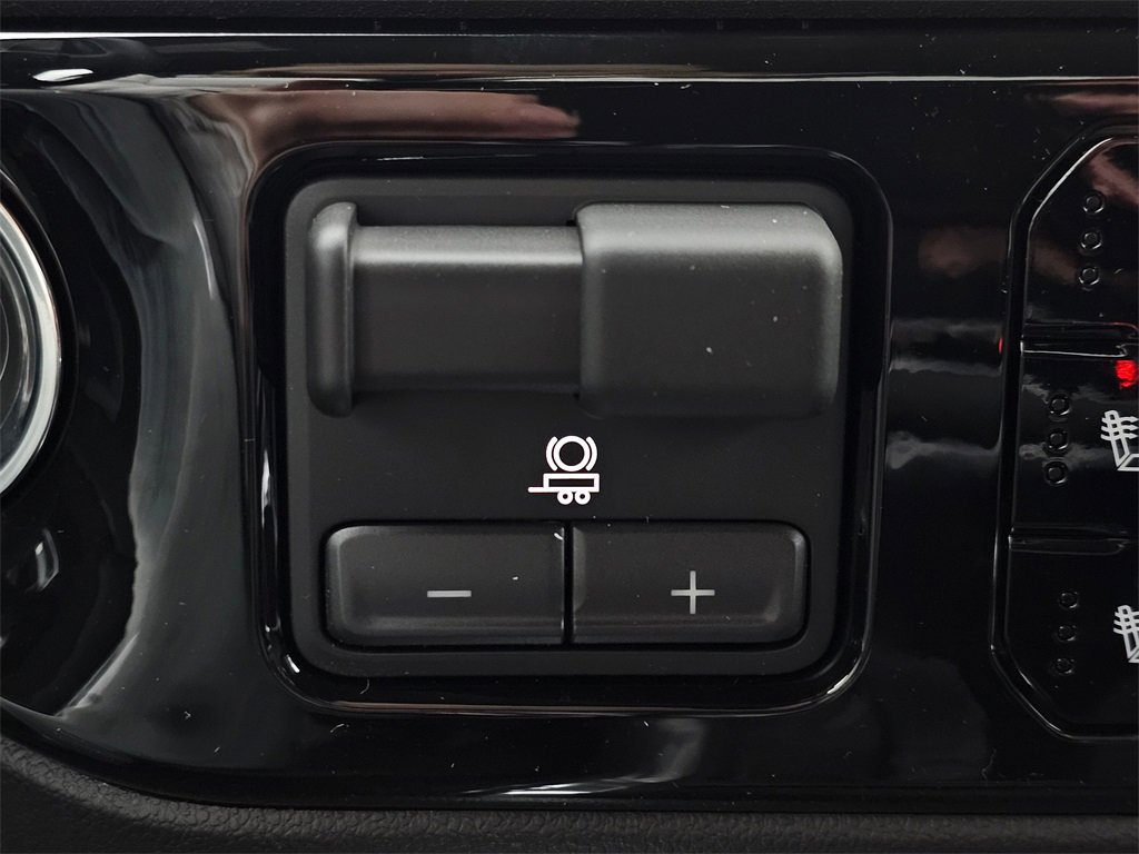 New 2026 Chevrolet Silverado 1500 LTZ w/ Max Trailering Package image 35