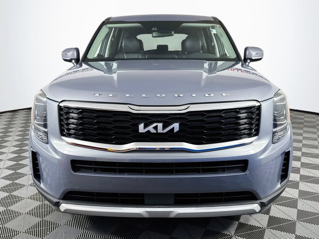 Used 2022 Kia Telluride LX AWD/4WD image 2