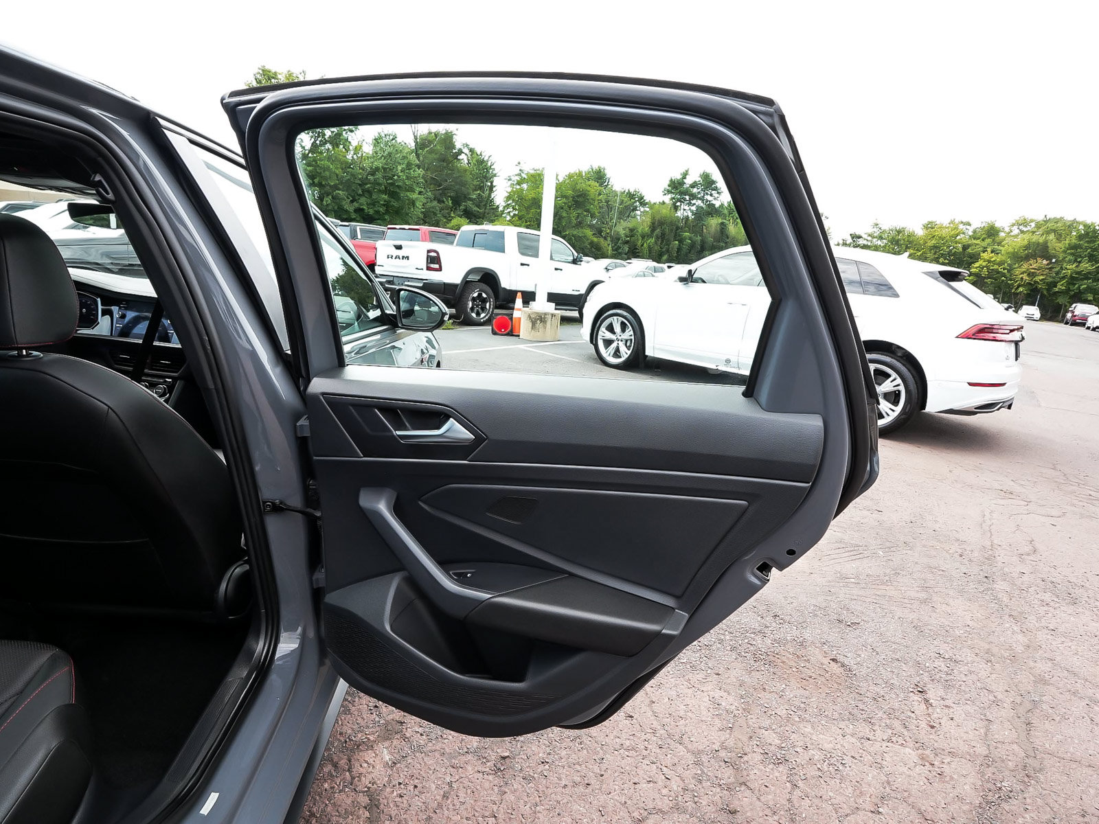 Used 2024 Volkswagen Jetta GLI Autobahn FWD image 14