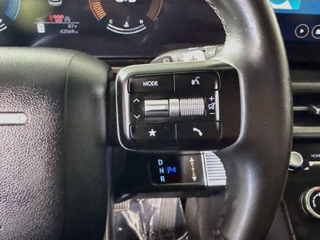 Used 2024 Hyundai Santa Fe SE FWD image 14
