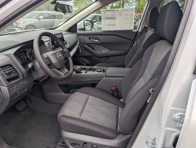 New 2026 Nissan Rogue SV w/ Cold Weather Package AWD/4WD image 15