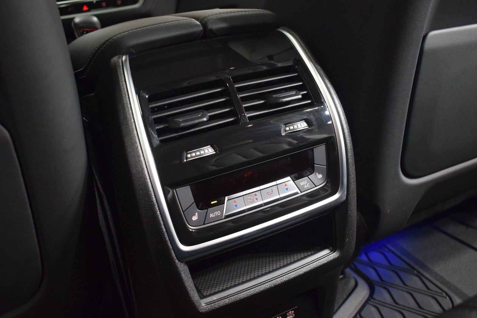 Used 2025 BMW X5 M Competition AWD/4WD image 22