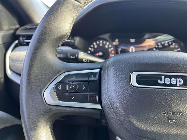 Used 2024 Jeep Compass Latitude image 15