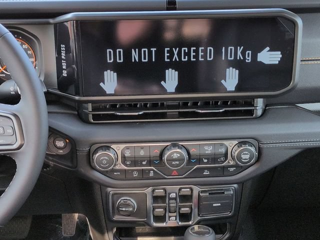 New 2026 Jeep Gladiator Sport AWD/4WD image 17