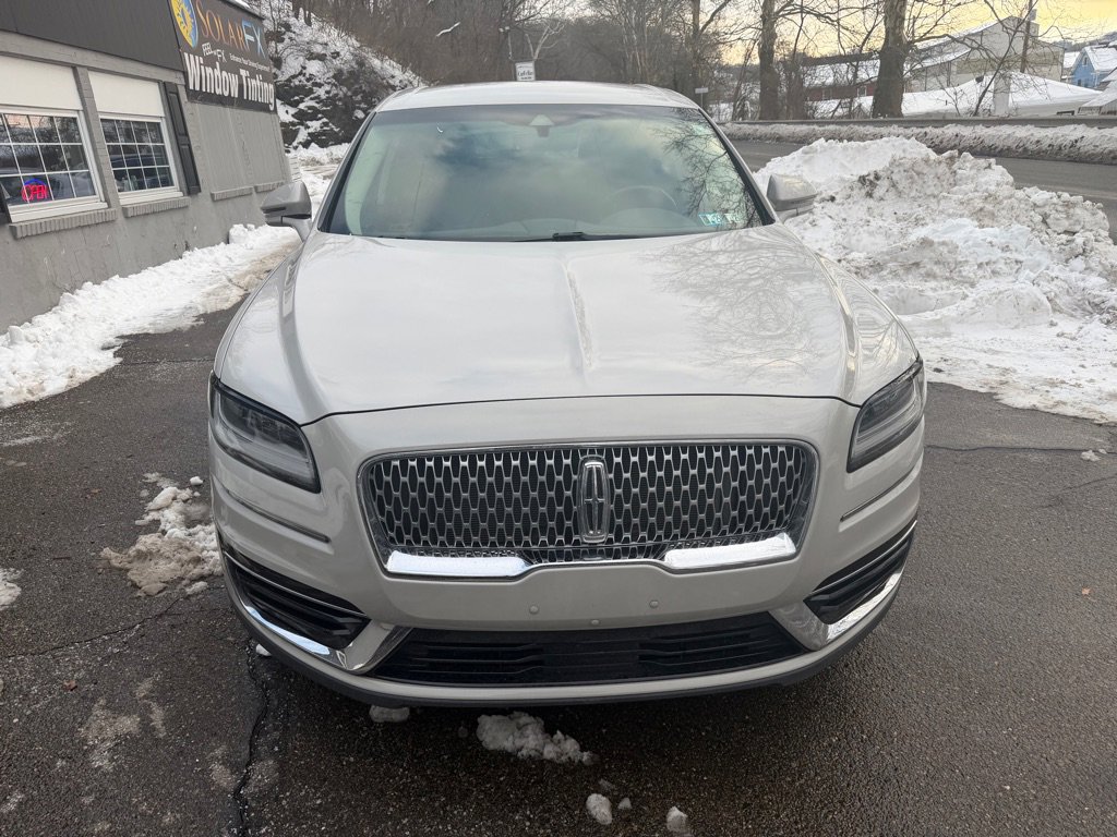 Used 2019 Lincoln Nautilus Select image 2