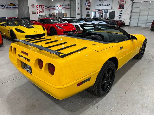 Used 1996 Chevrolet Corvette Convertible RWD image 25