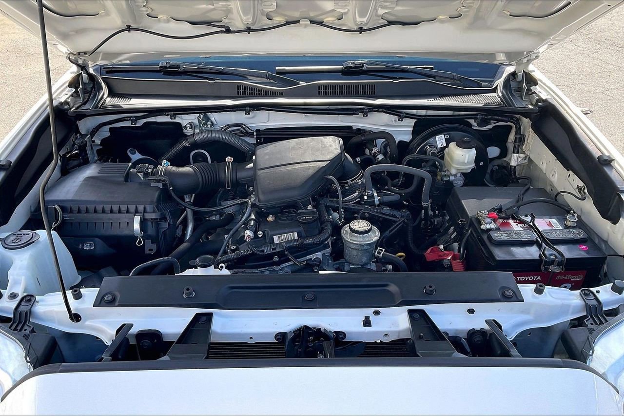 Used 2022 Toyota Tacoma SR RWD image 36