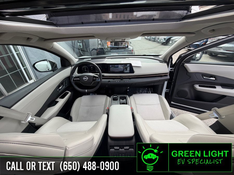 Used 2024 Nissan Ariya AWD image 21