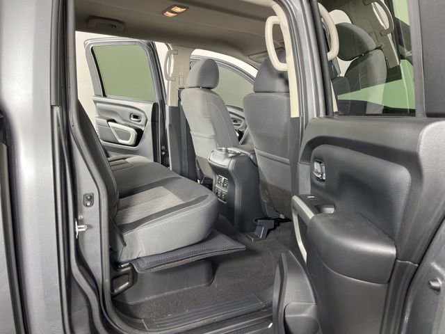 Used 2024 Nissan Titan SV w/ SV Convenience Package image 48