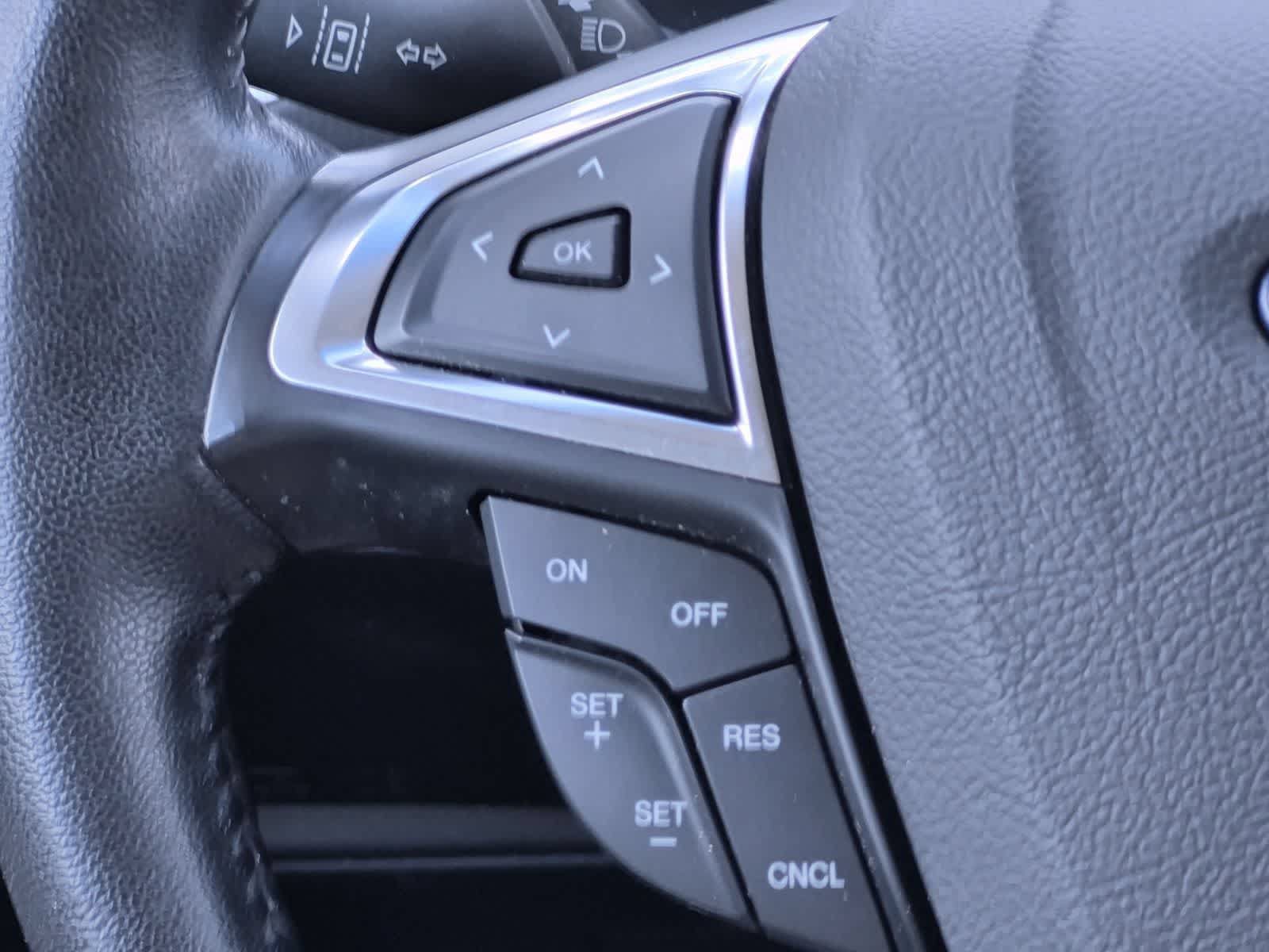 Used 2019 Ford Edge SEL w/ Equipment Group 201A FWD image 23