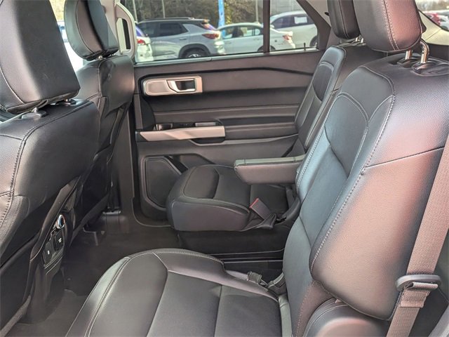Used 2023 Ford Explorer Limited w/ Limited Technology Package image 29