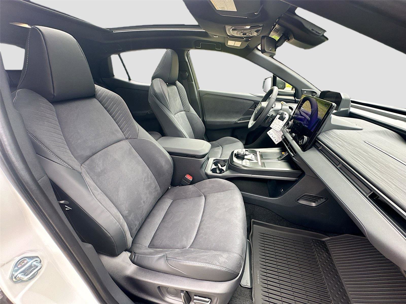 New 2026 Toyota C-HR AWD/4WD image 28
