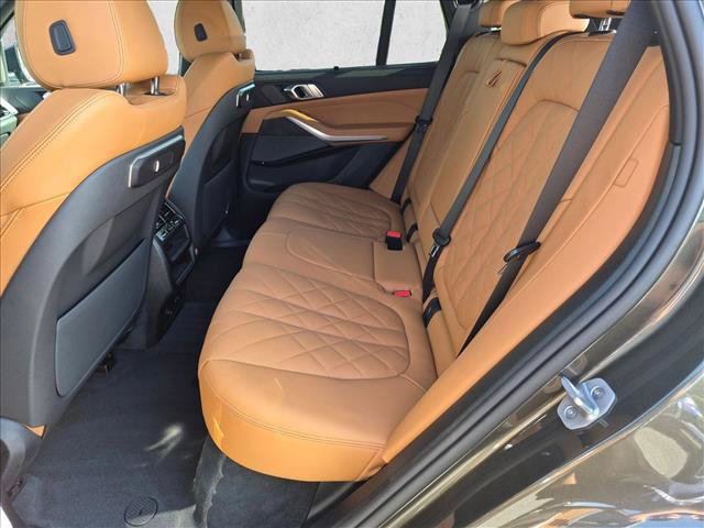 Used 2026 BMW X5 xDrive40i w/ Executive Package AWD/4WD image 18