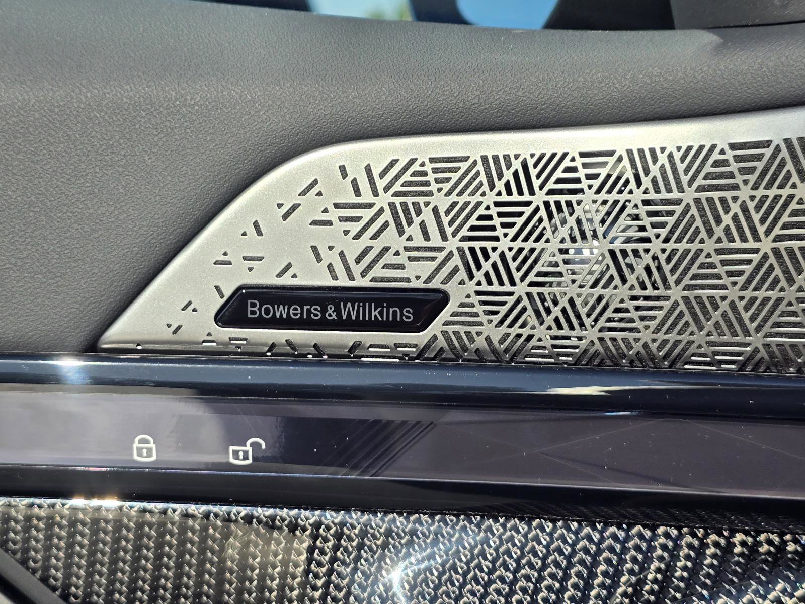 New 2026 BMW M5 w/ Carbon Package image 38