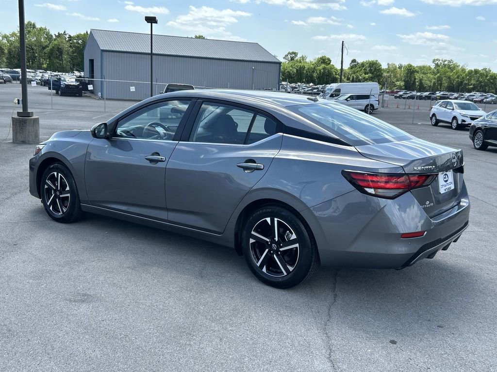 Used 2025 Nissan Sentra SV image 6