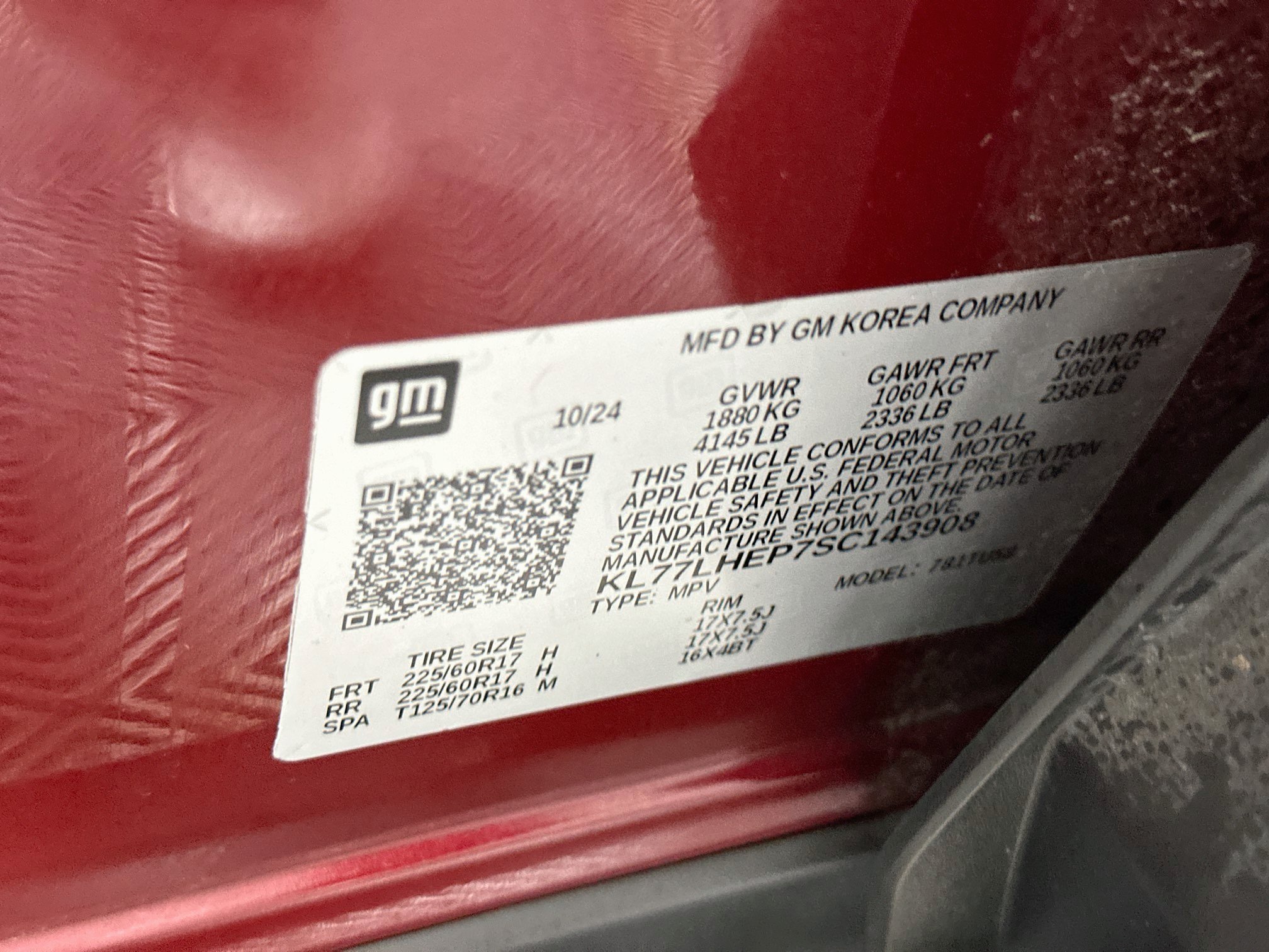 Used 2025 Chevrolet Trax LT FWD image 12