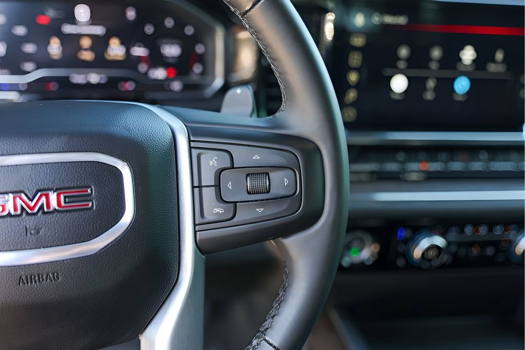 Used 2024 GMC Sierra 1500 SLT AWD/4WD image 16