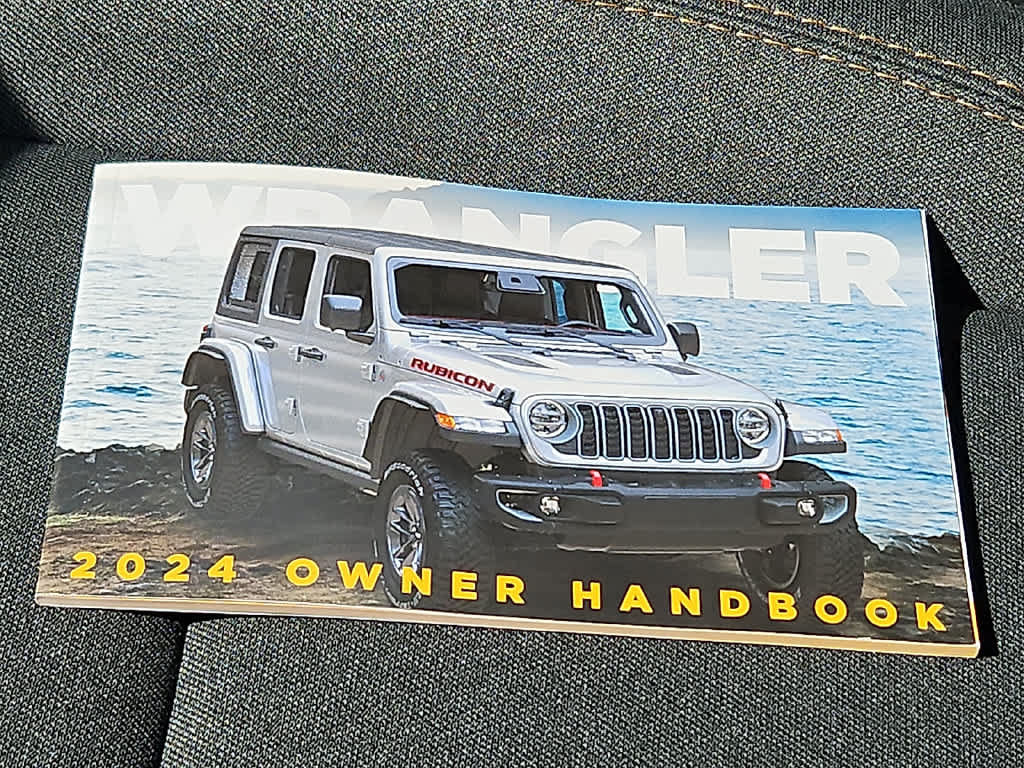 Used 2024 Jeep Wrangler Unlimited AWD/4WD image 25