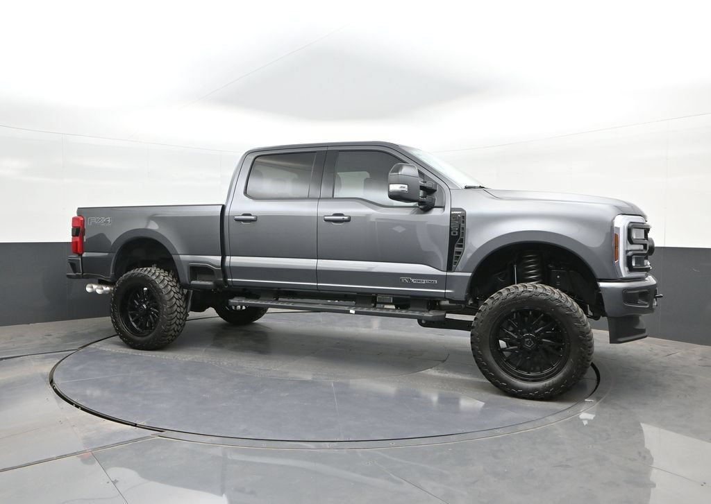 New 2026 Ford F250 Lariat w/ Black Appearance Package AWD/4WD image 17