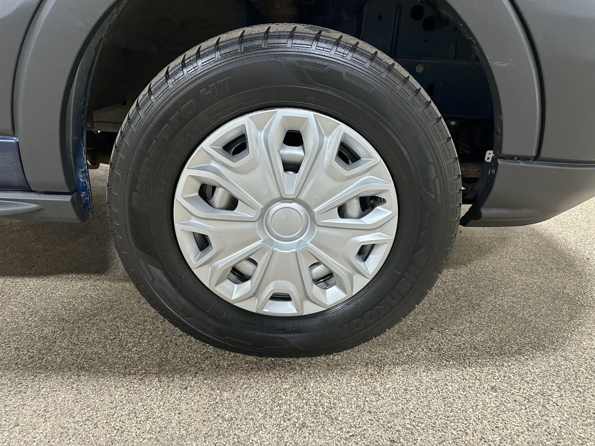 Used 2018 Ford Transit 350 XL image 38