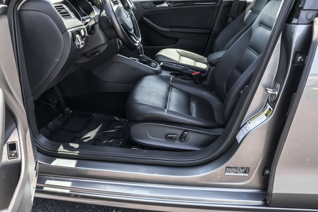 Used 2015 Volkswagen Jetta TDI SEL FWD image 19