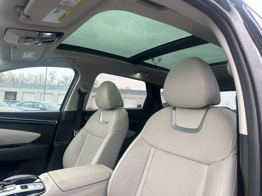 Used 2024 Hyundai Tucson Limited image 32