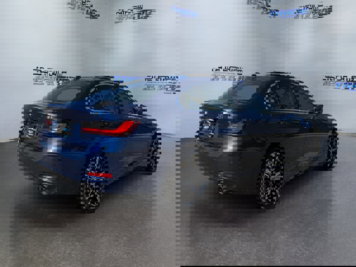 Used 2024 BMW 330i Sedan w/ Convenience Package image 5