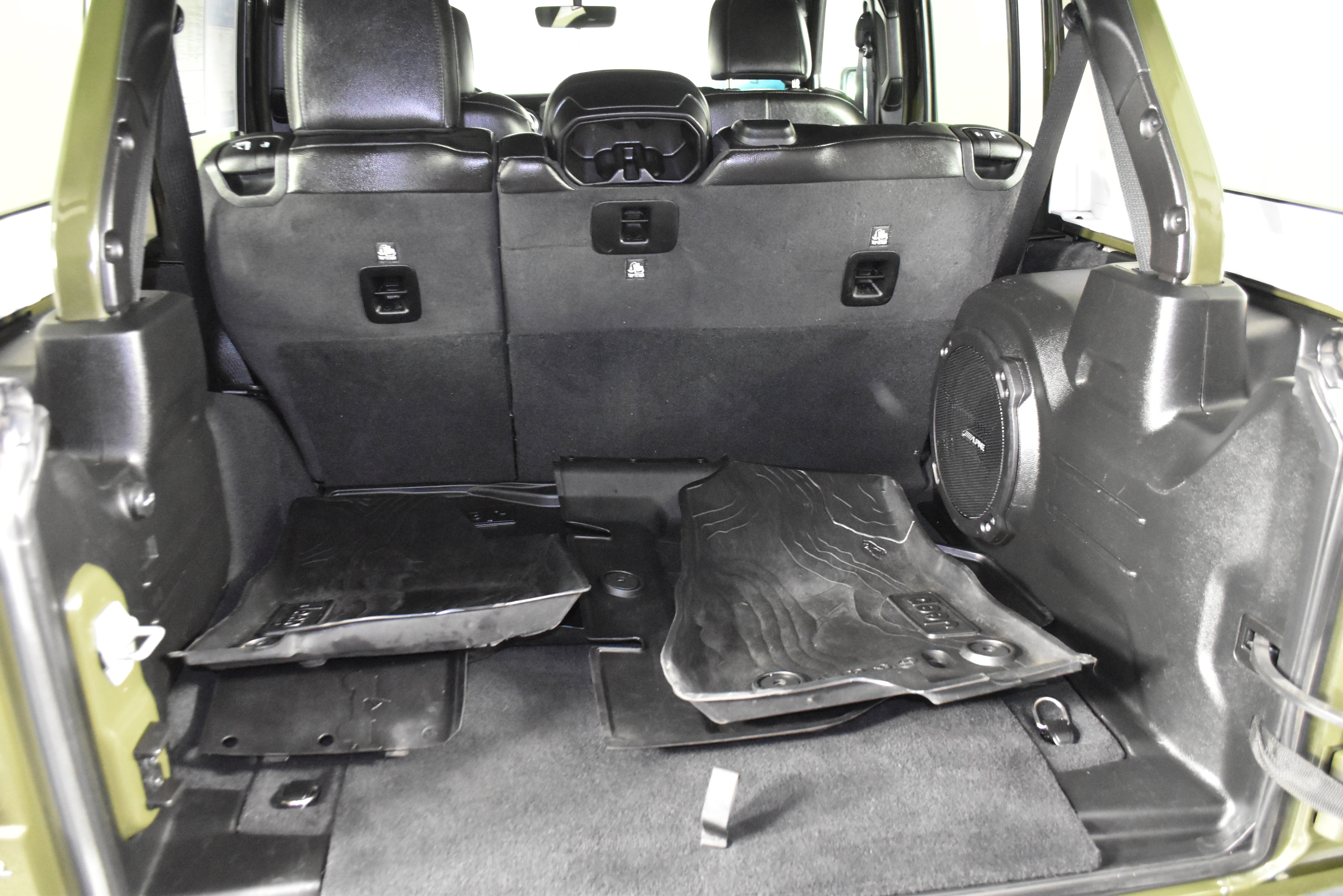 Used 2020 Jeep Wrangler Unlimited Sahara image 52