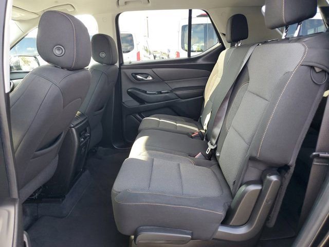 Used 2020 Chevrolet Traverse LT image 9