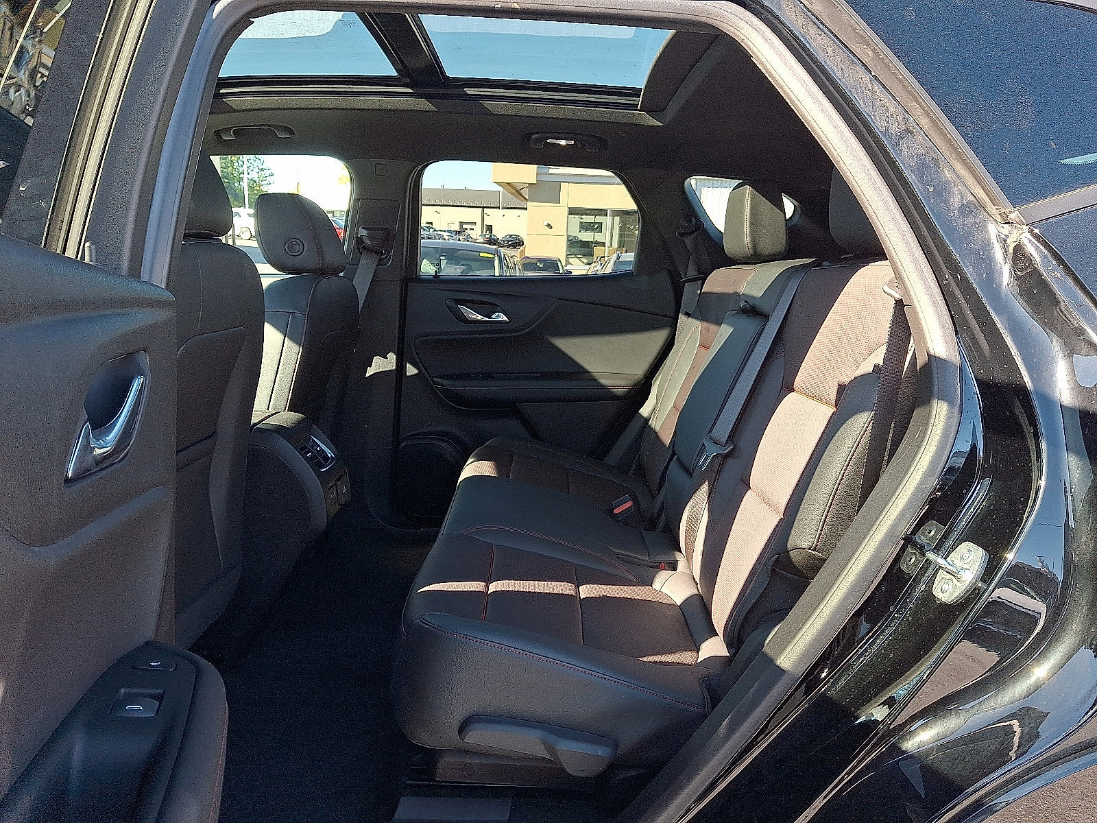 Certified 2025 Chevrolet Blazer RS w/ Driver Confidence II Package image 10