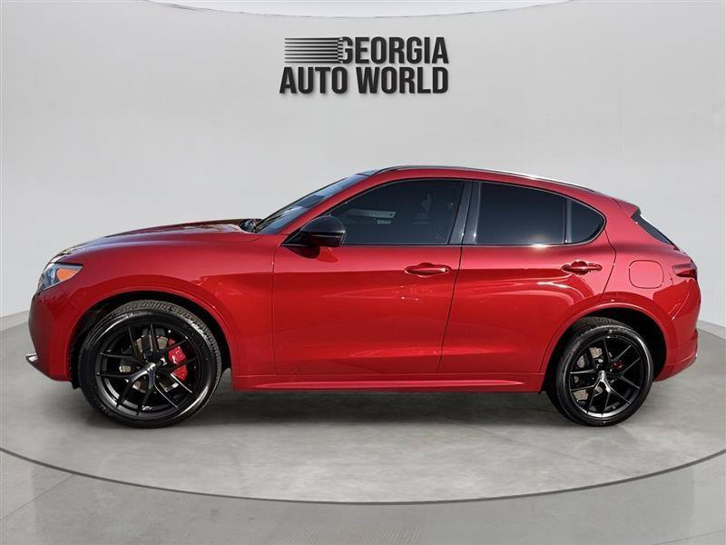 Used 2021 Alfa Romeo Stelvio Ti w/ Premium Package AWD/4WD image 6