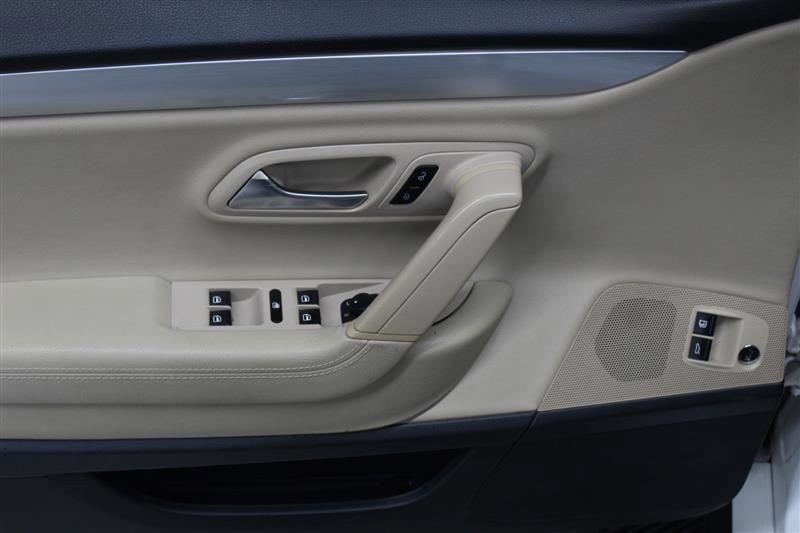 Used 2013 Volkswagen CC Sport FWD image 15